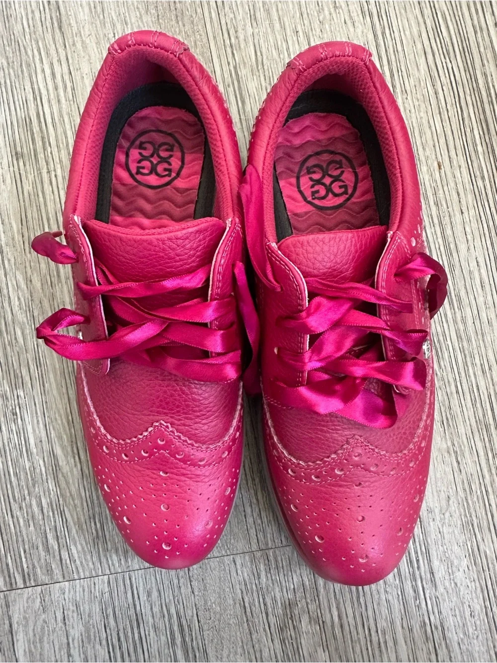 G/FORE Gallivanter Brogue Leather Golf Shoes - Berry Pink - Size